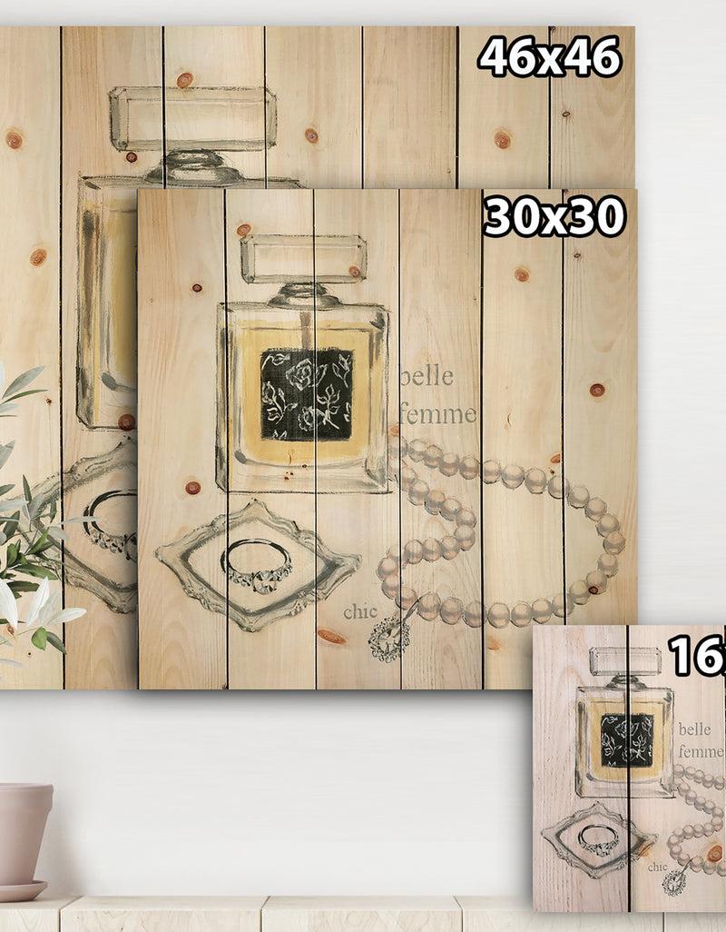DesignQ Perfume Glam Bathroom I - Traditional Bathroom Print On Natural Pine Wood