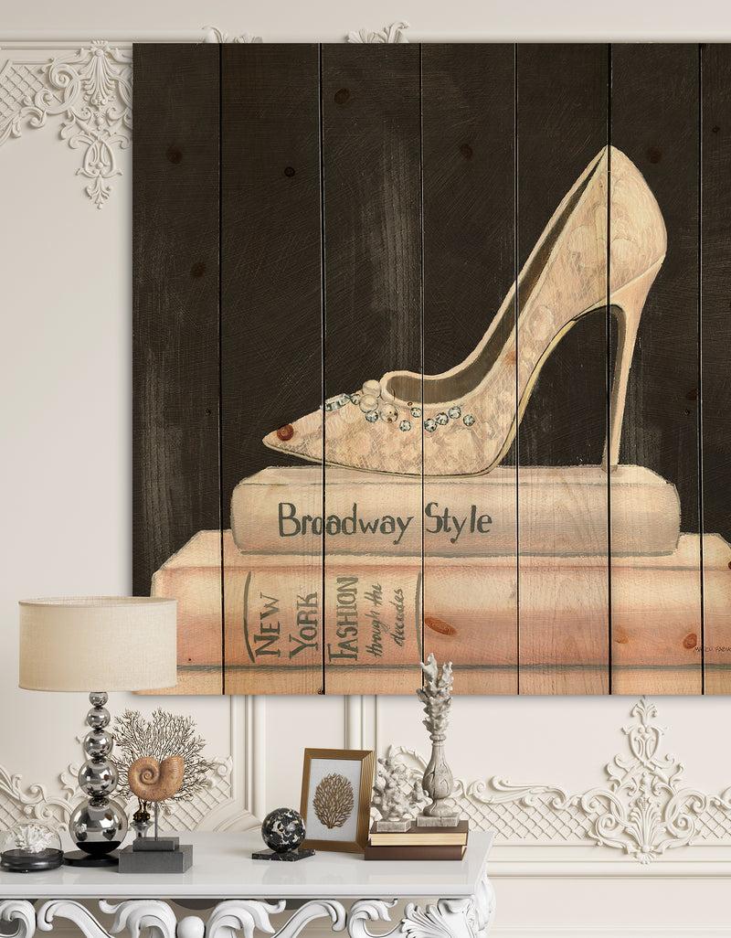 DesignQ Pink Fashion & Glam high heels II - Posh & Luxe Print on Natural Pine Wood