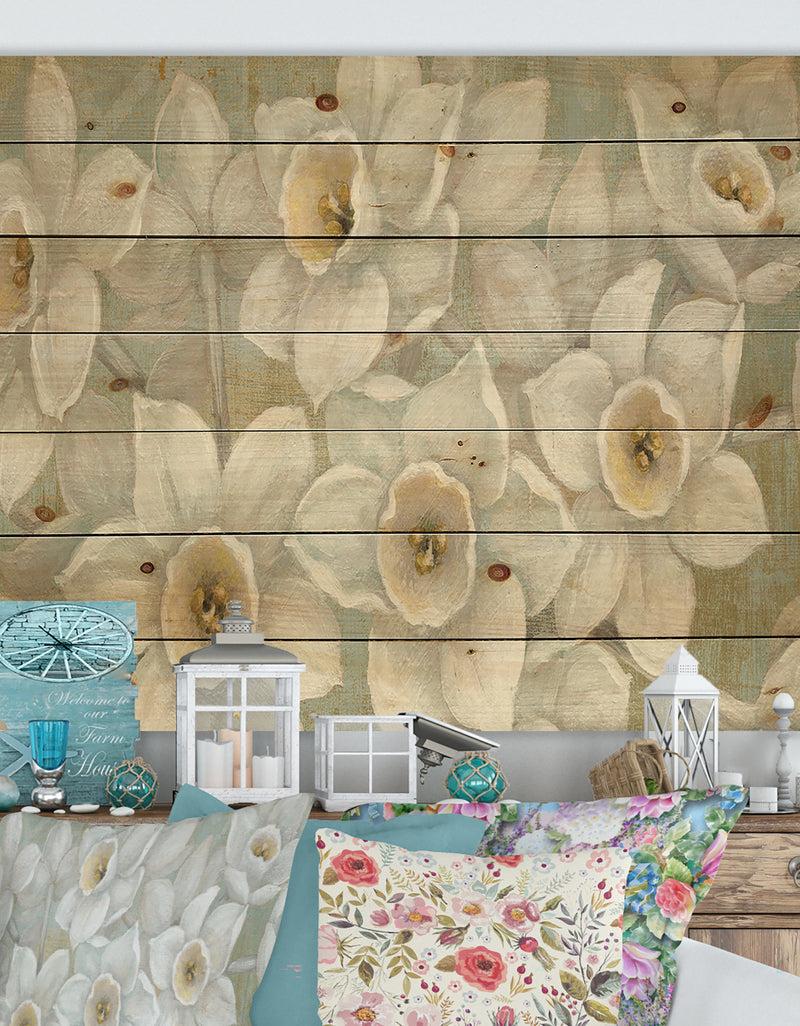 DesignQ Pure Pastel White flowers - Farmhouse Print on Natural Pine Wood