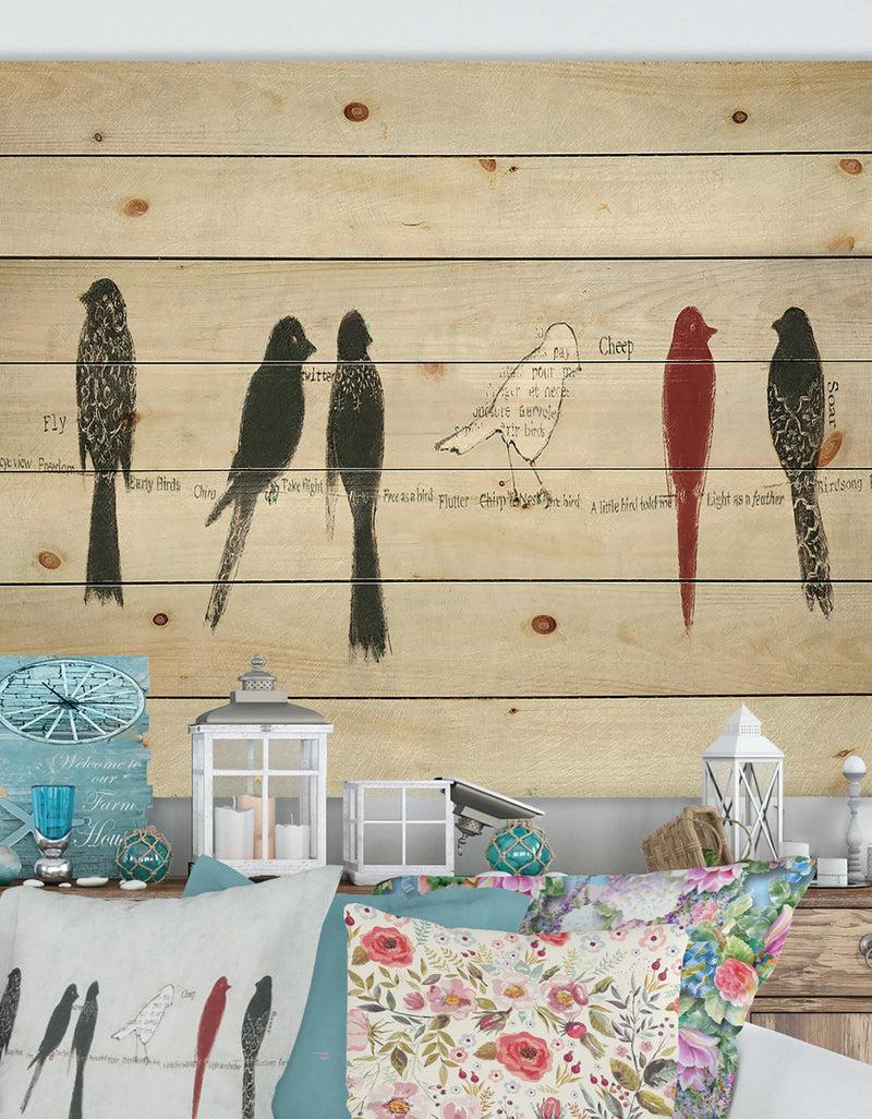 DesignQ Red Catching Up Bird Family - Farmhouse Print on Natural Pine Wood