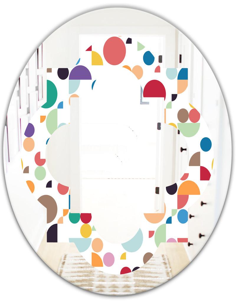 DesignQ Retro Abstract Circular I - Modern Round Or Oval Wall Mirror - Quatrefoil