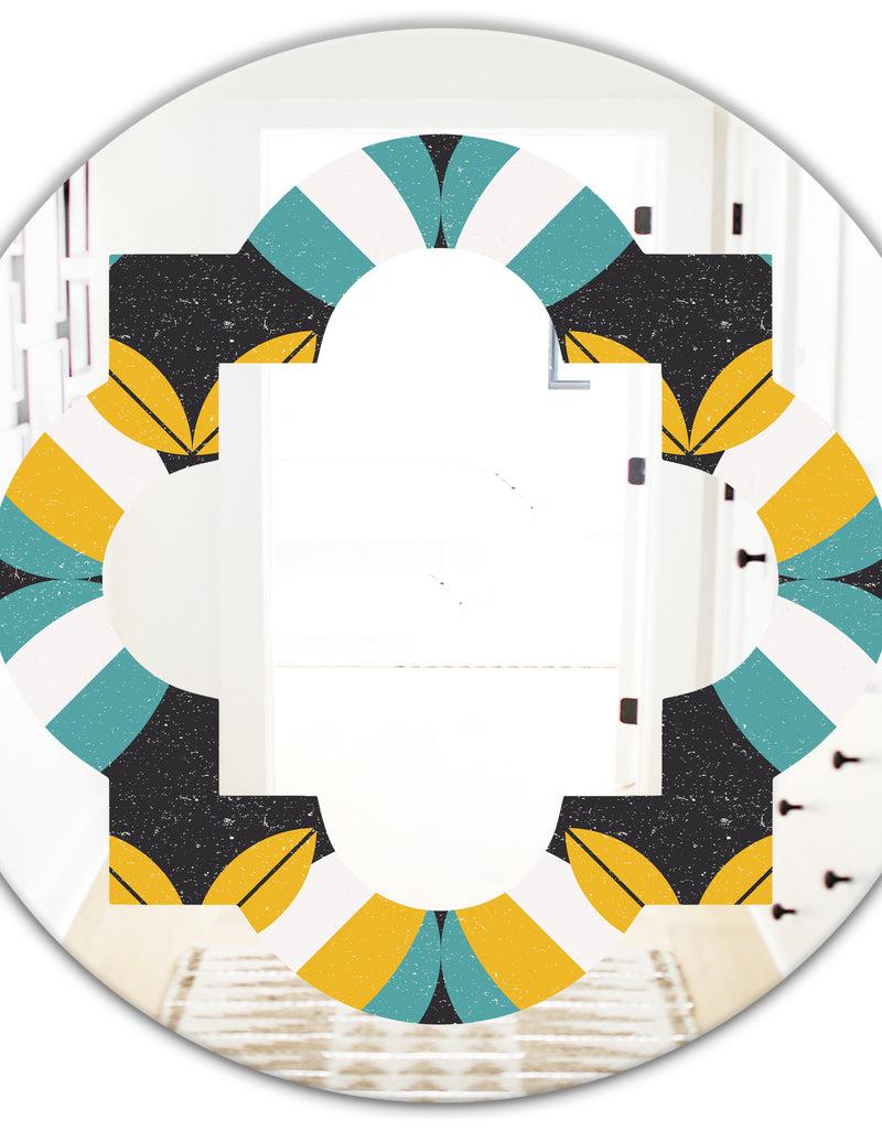 DesignQ Retro Abstract Design VII - Modern Round Or Oval Wall Mirror - Quatrefoil