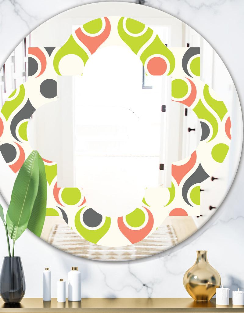 DesignQ Retro Abstract Drops II - Modern Round or Oval Wall Mirror - Quatrefoil