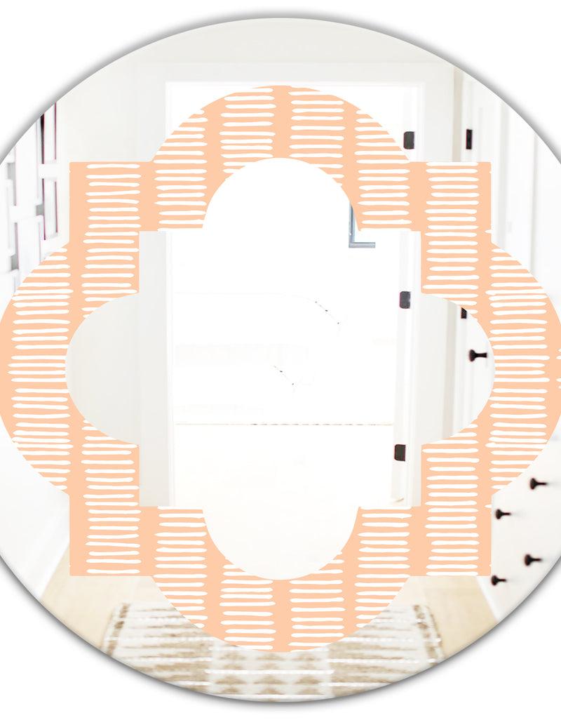 DesignQ Retro Abstract Lines Pattern - Modern Round Or Oval Wall Mirror - Quatrefoil