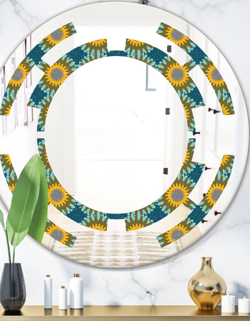 DesignQ Retro Circular Pattern I - Cottage Round or Oval Wall Mirror - Space