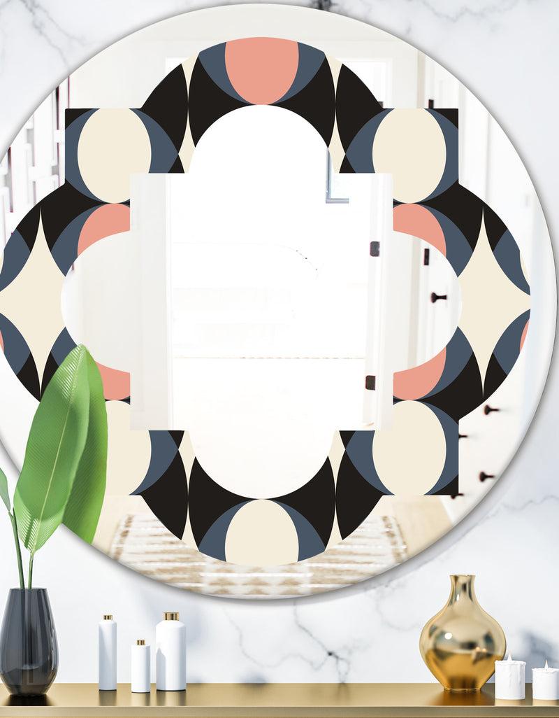 DesignQ Retro Circular Pattern II - Modern Round or Oval Wall Mirror - Quatrefoil