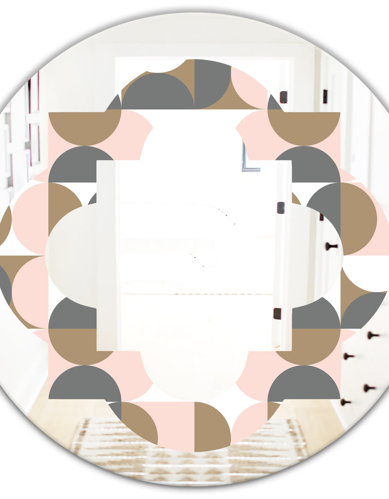 DesignQ Retro Circular Pattern IV - Modern Round Or Oval Wall Mirror - Quatrefoil