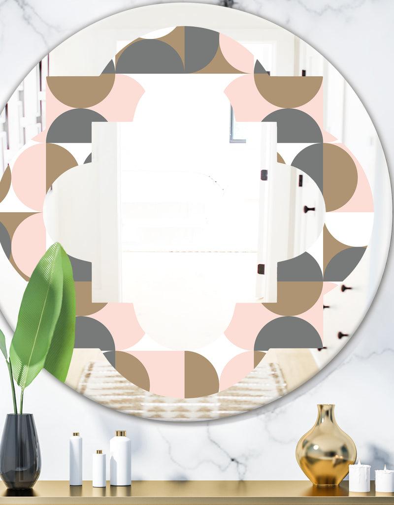 DesignQ Retro Circular Pattern IV - Modern Round or Oval Wall Mirror - Quatrefoil