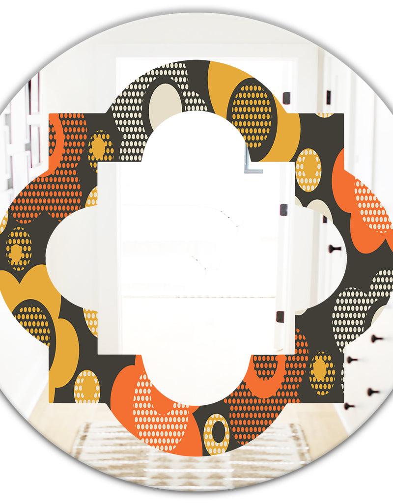 DesignQ Retro Floral Pattern VII - Modern Round Or Oval Wall Mirror - Quatrefoil