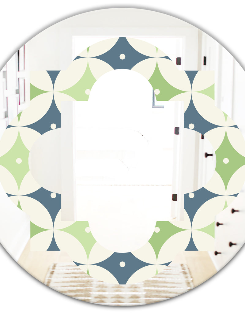 DesignQ Retro Geometric Design V - Modern Round Or Oval Wall Mirror - Quatrefoil