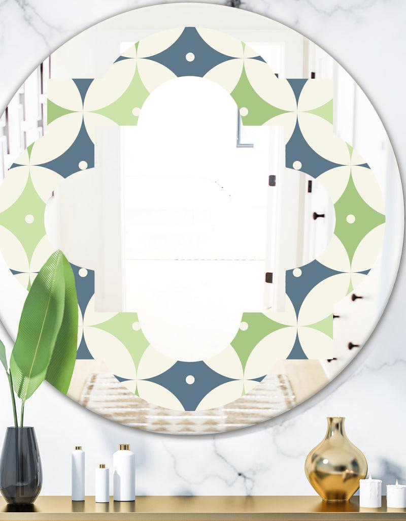 DesignQ Retro Geometric Design V - Modern Round or Oval Wall Mirror - Quatrefoil