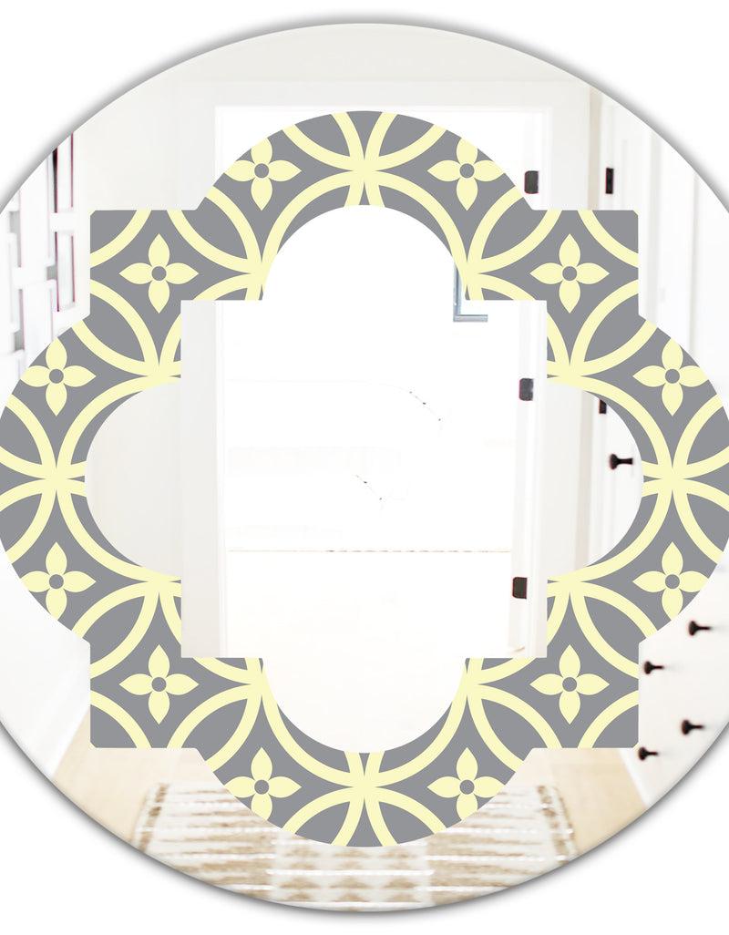 DesignQ Retro Ornamental Pattern II - Modern Round Or Oval Wall Mirror - Quatrefoil
