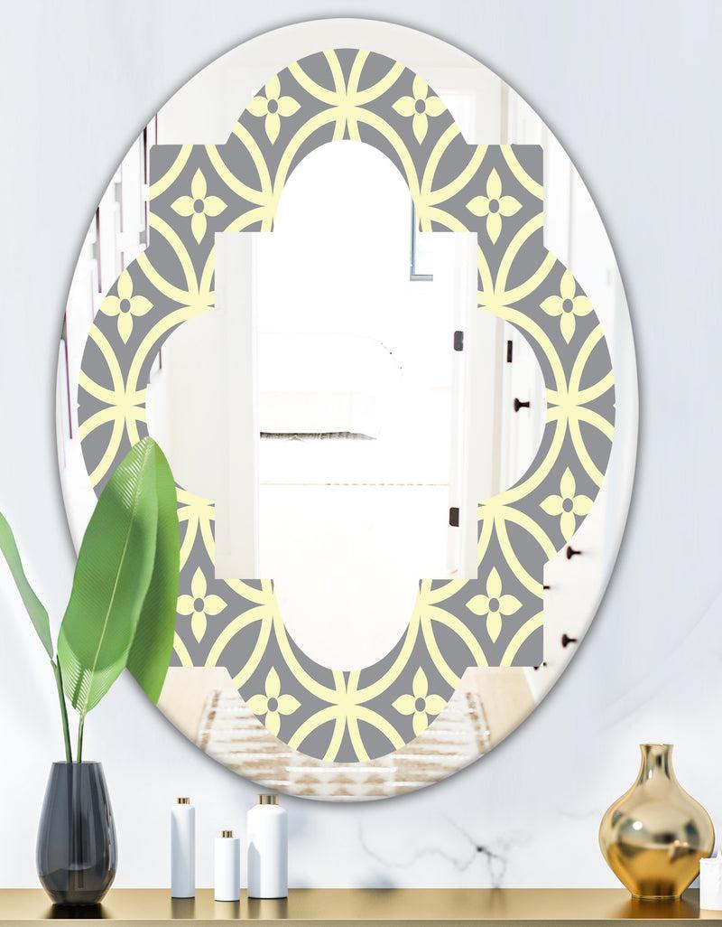 DesignQ Retro Ornamental Pattern II - Modern Round Or Oval Wall Mirror - Quatrefoil