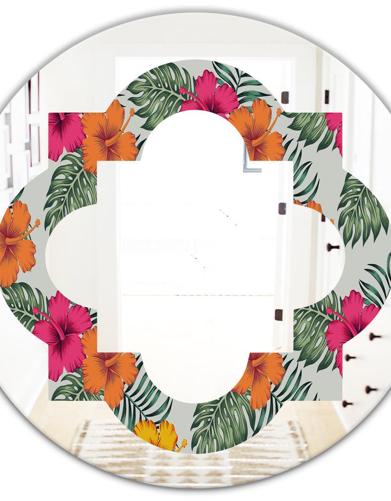 DesignQ Retro Tropical Leaves III - Cottage Round Or Oval Wall Mirror - Quatrefoil