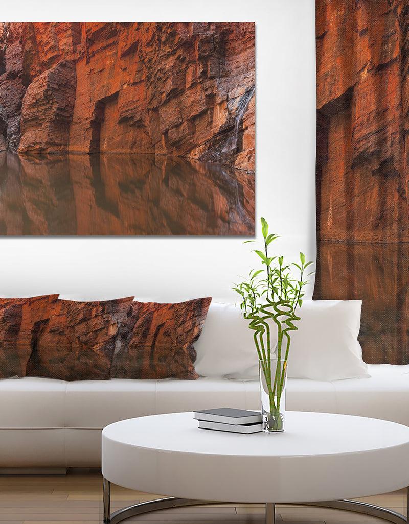 DesignQ Rock Wall Reflections in Gorge - Landscape Wall Art on Canvas
