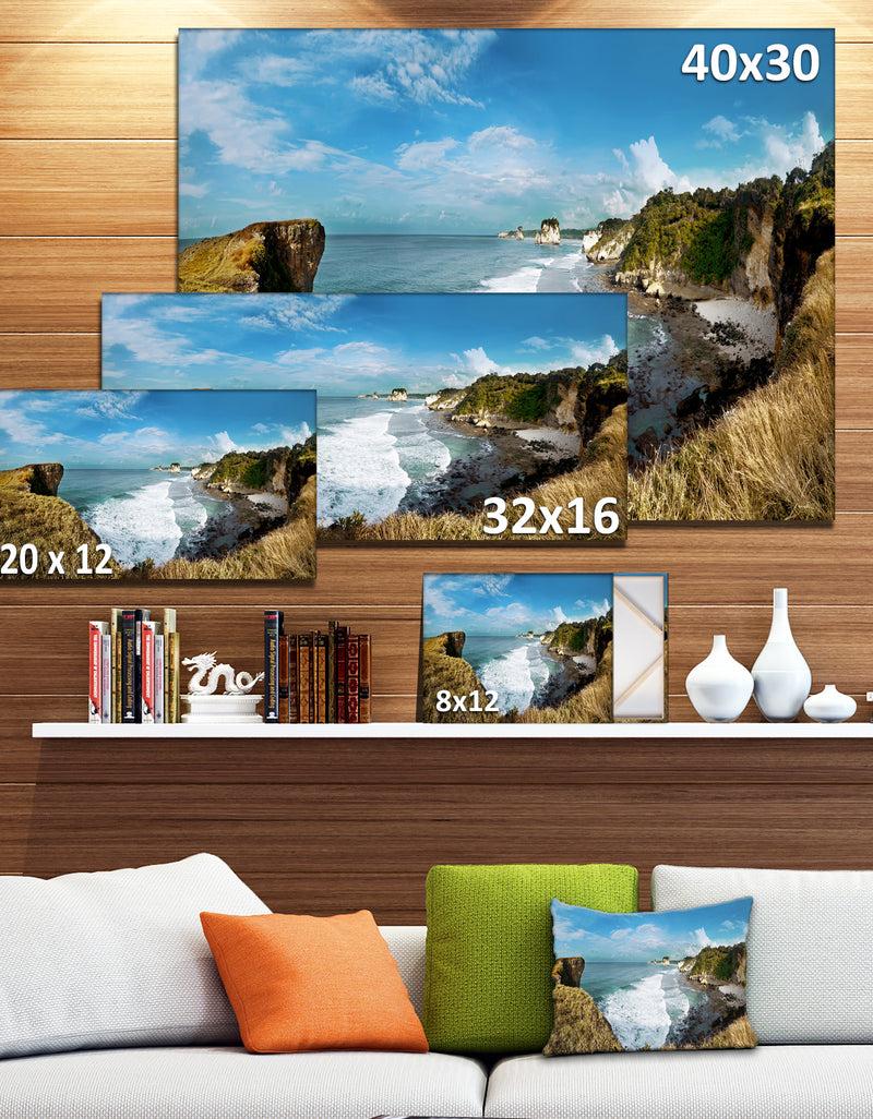 DesignQ Rocky Beach On The Sumba Island - Large Seascape Art Canvas Print
