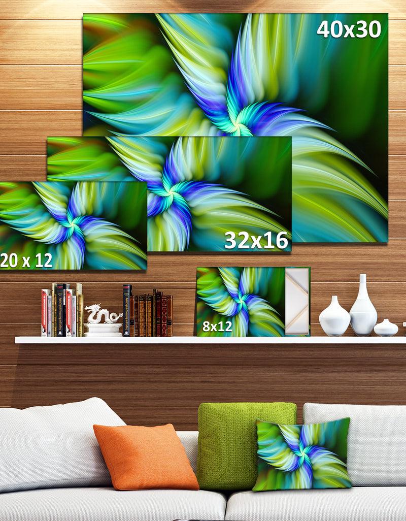 DesignQ Rotating Fractal Green Star - Extra Large Floral Wall Art On Canvas