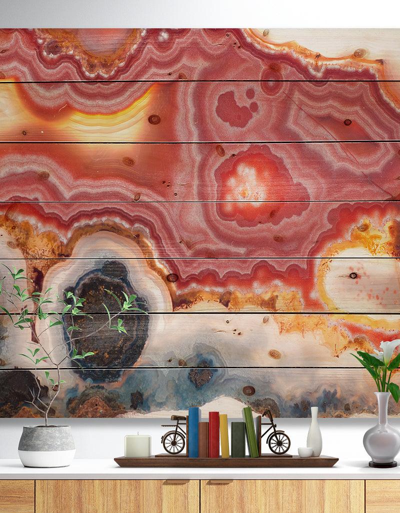DesignQ Round Rough Agate mineral sample -Stone Print on Natural Pine Wood