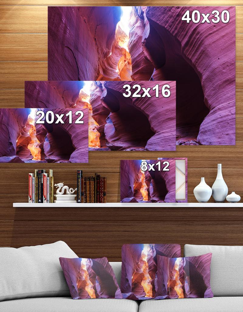 DesignQ Sandstone Layer In Antelope Canyon - Canyon Photography On Wrapped Canvas