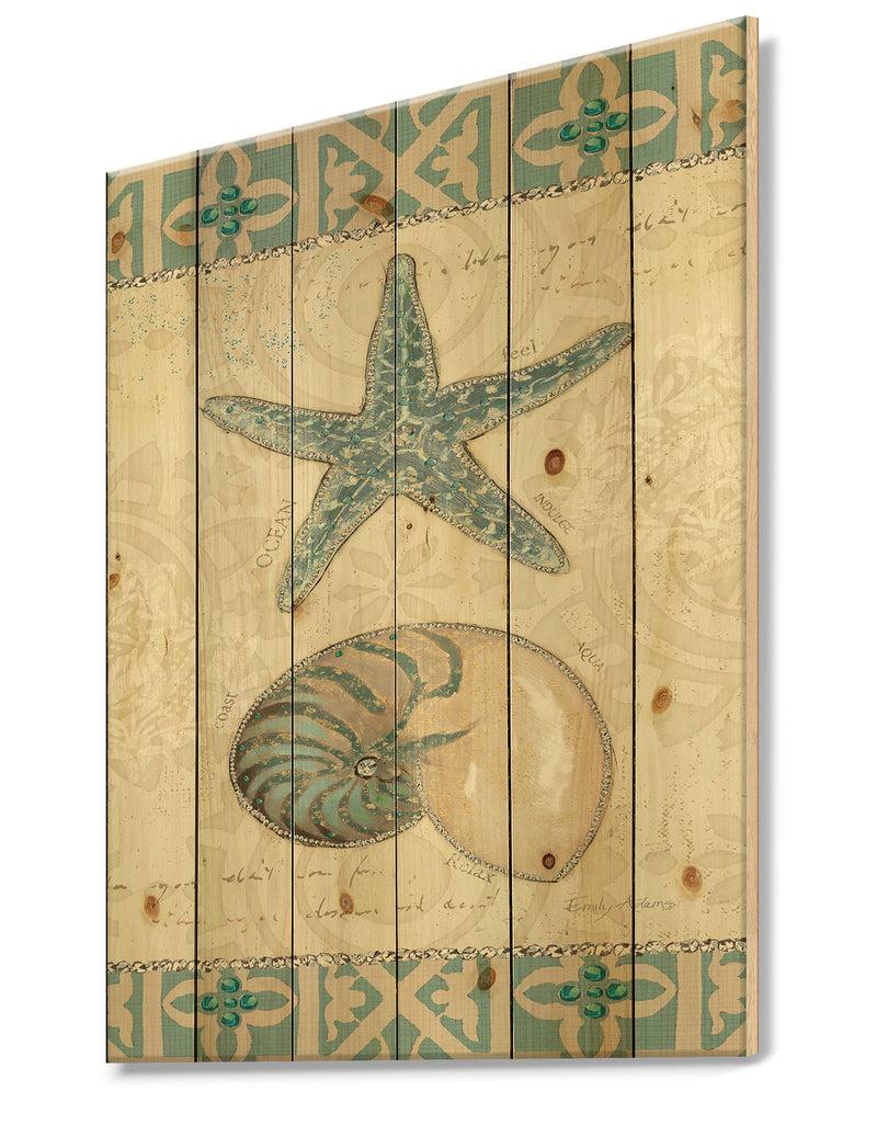 DesignQ Seastar And Blue Sea Shell I - Nautical & Coastal Print On Natural Pine Wood