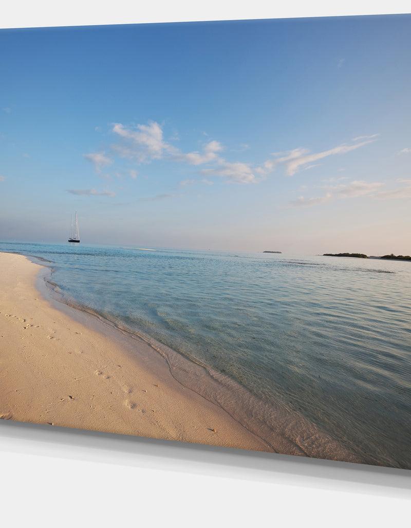 DesignQ Serene Maldives Beach With Plain Sky - Extra Large Seascape Art Canvas