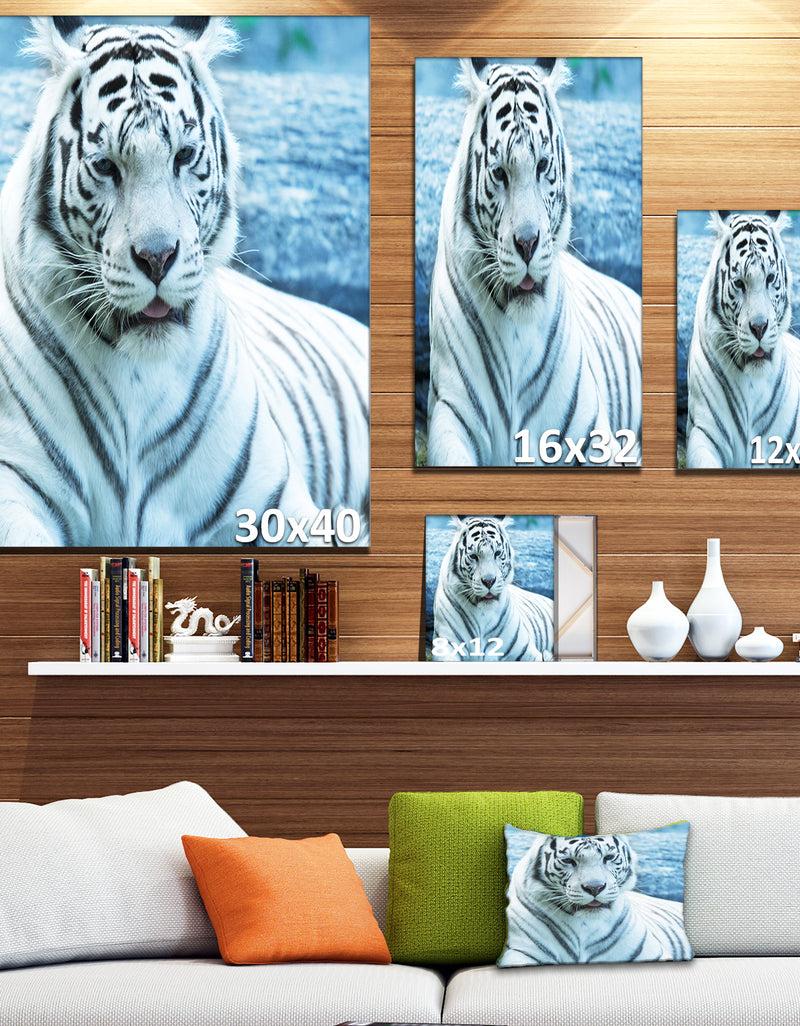 DesignQ Silver Tiger With Water Background - African Canvas Artwork
