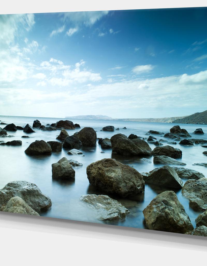 DesignQ Sleeping Sea Under Blue Sky - Landscape Photo Canvas Art Print
