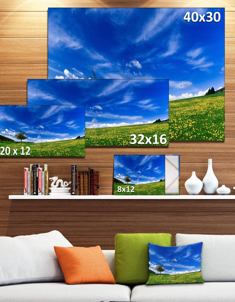 DesignQ Spring Landscape Green Fields - Landscape Canvas Wall Artwork
