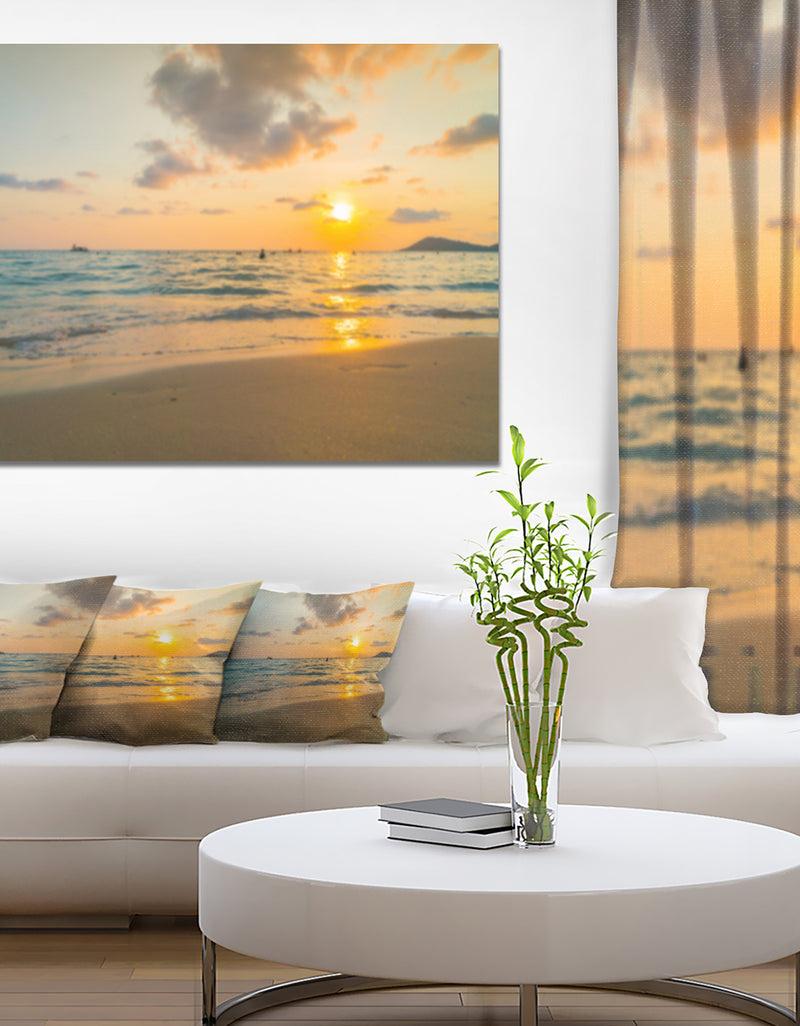DesignQ Stylish Blur Sunset over the Sea - Seashore Wall Art on Canvas