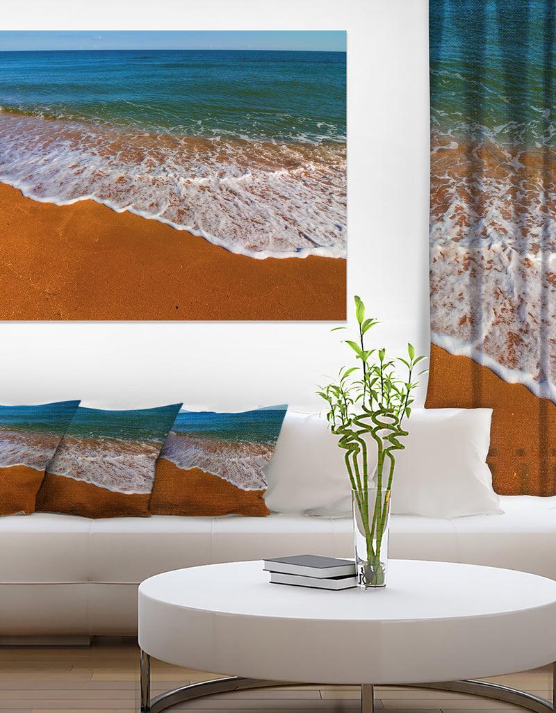 DesignQ Summer Beach With White Waves - Modern Beach Canvas Art Print