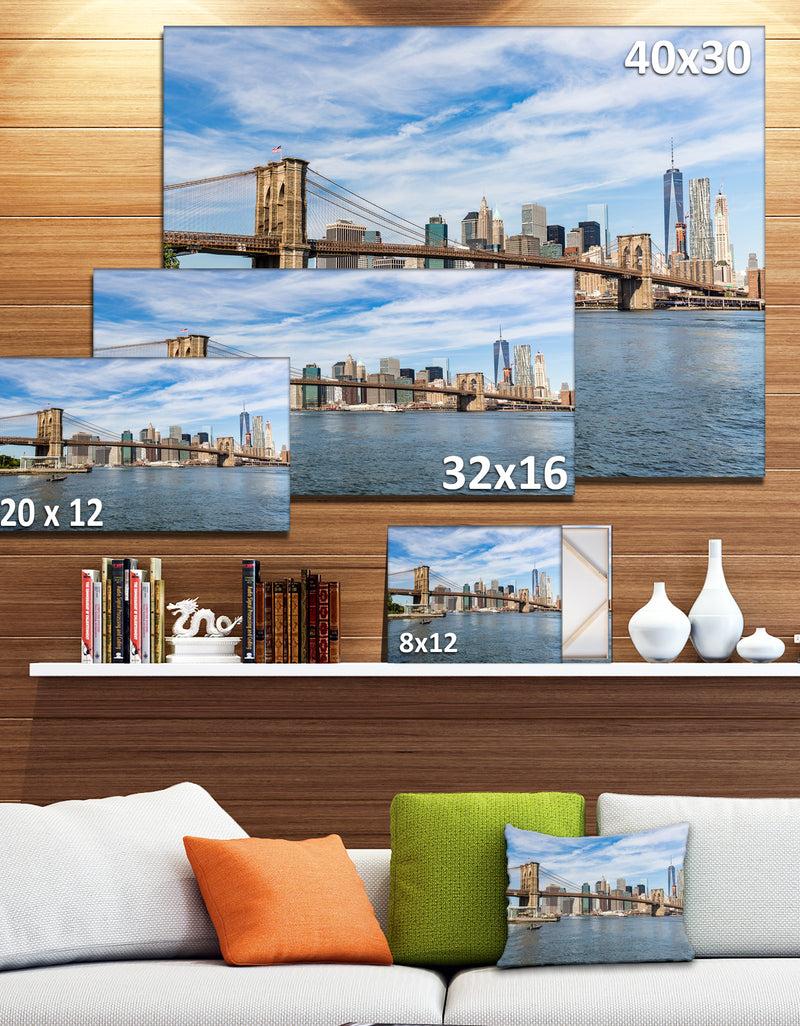 DesignQ Summer Day Brooklyn Bridge - Cityscape Canvas Print