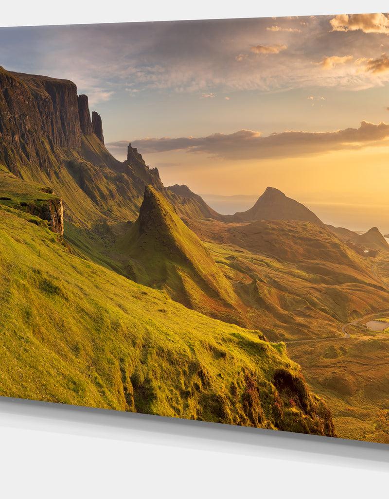 DesignQ Sunrise At Quiraing Scotland - Landscape Wall Art On Canvas