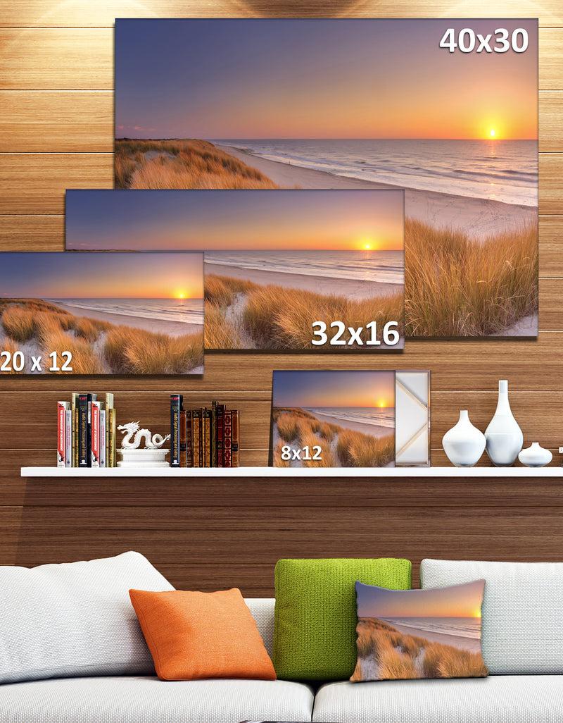 DesignQ Sunset On Texel Island Beach - Modern Seashore Canvas Wall Art