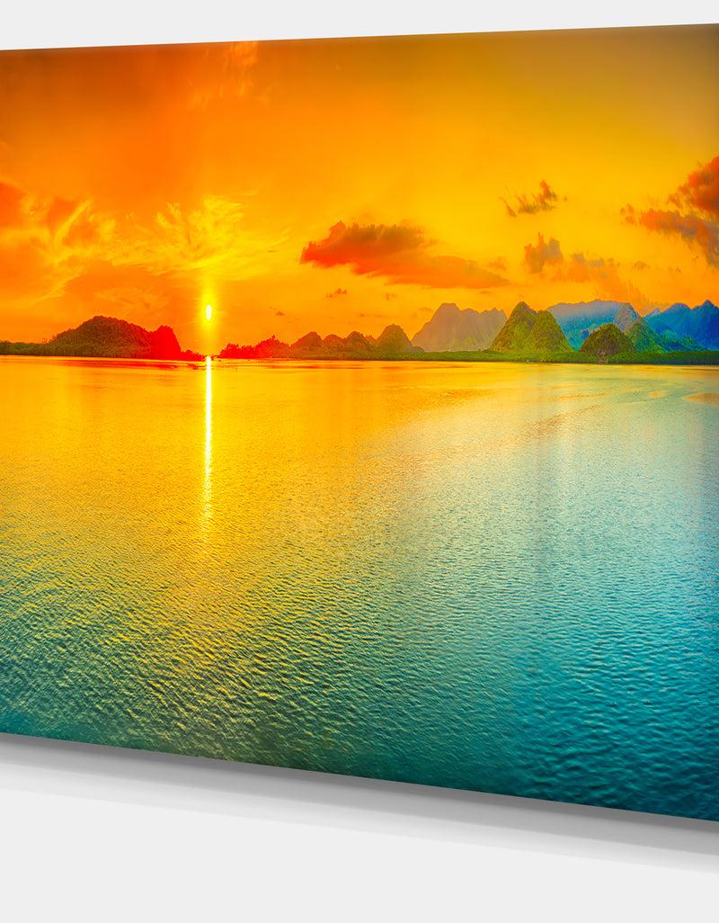 DesignQ Sunset Over Sea Panorama - Seascape Photography Canvas Print