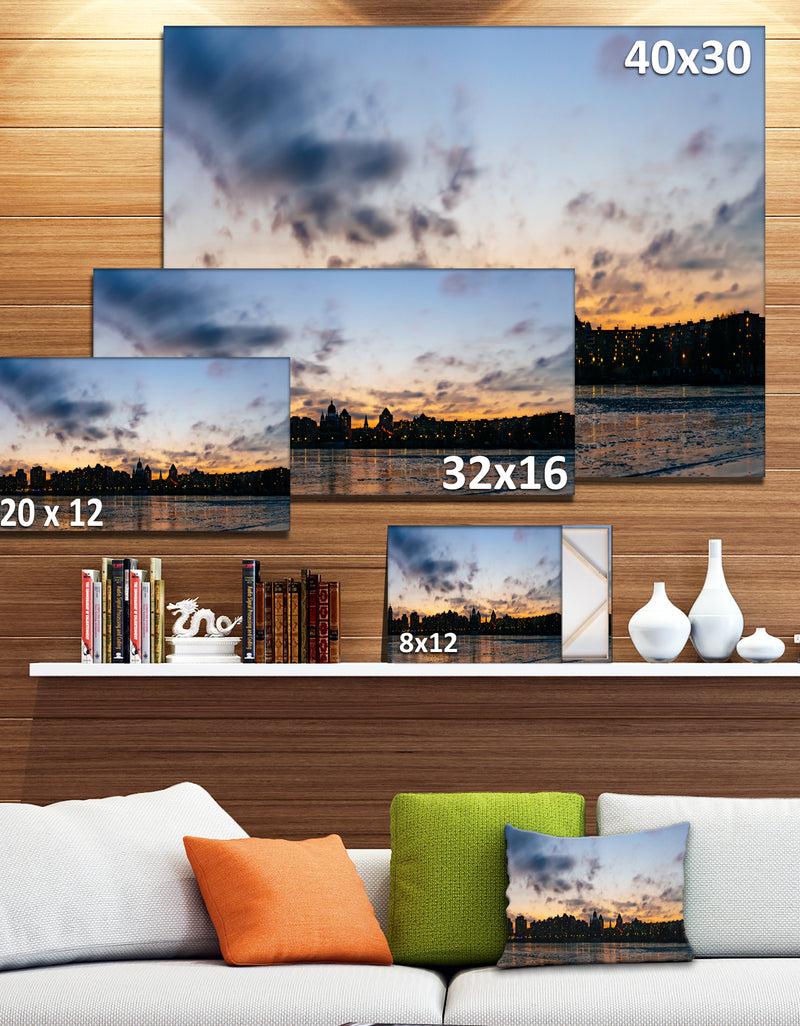 DesignQ Sunset With Clouds In Kiev Panorama - Cityscape Artwork Canvas