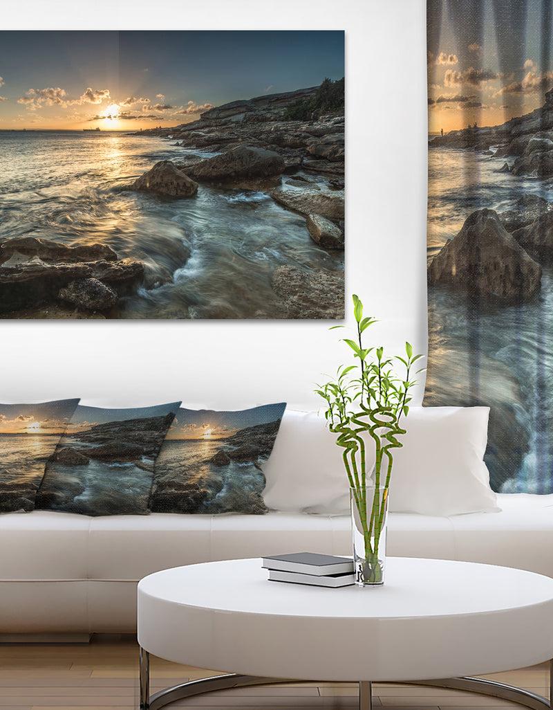 DesignQ Sydney Beach with Bright Sunset - Seashore Canvas Wall Artwork