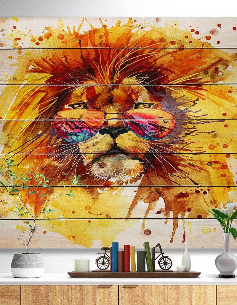 DesignQ The King Watching - Animal Art Print on Natural Pine Wood