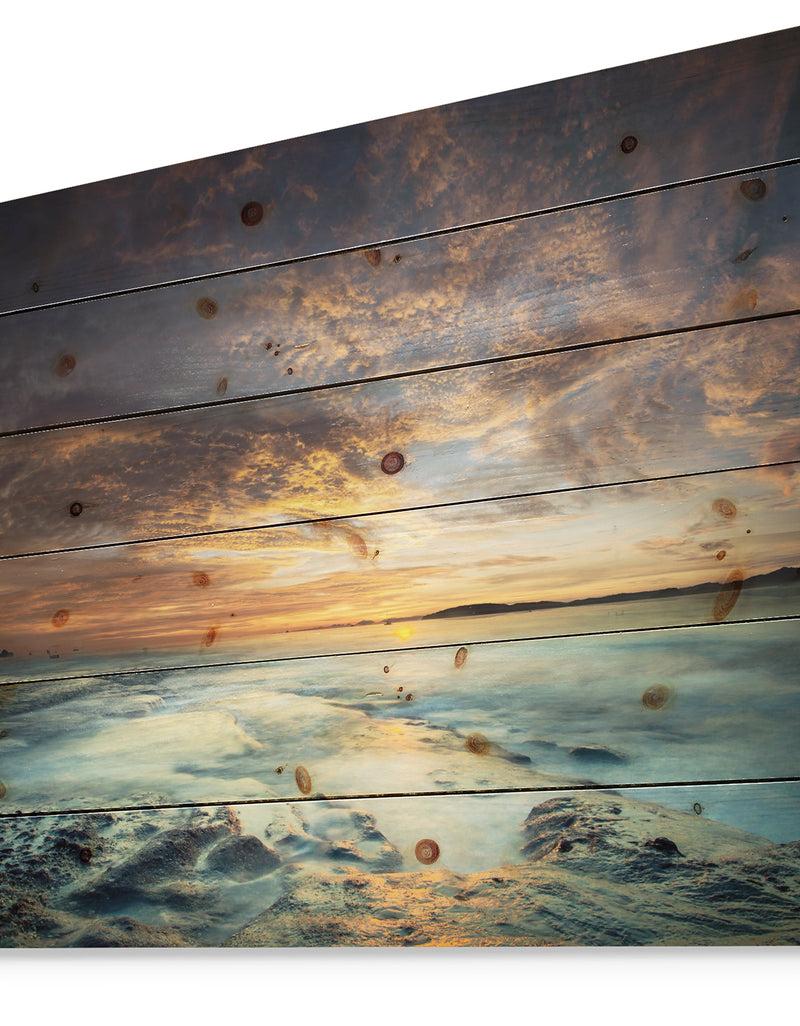 DesignQ The Tanah Lot Temple In Bali Island - Modern Beach Print On Natural Pine Wood