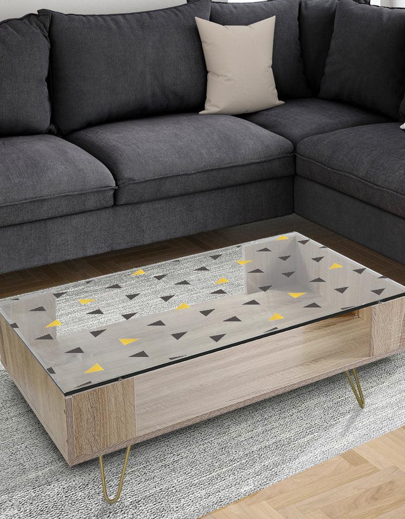 DesignQ Trendy Black and Gold Triangular Pattern - Glam Coffee Table