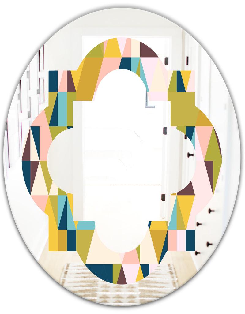 DesignQ Triangular Retro Design I - Modern Round Or Oval Wall Mirror - Quatrefoil