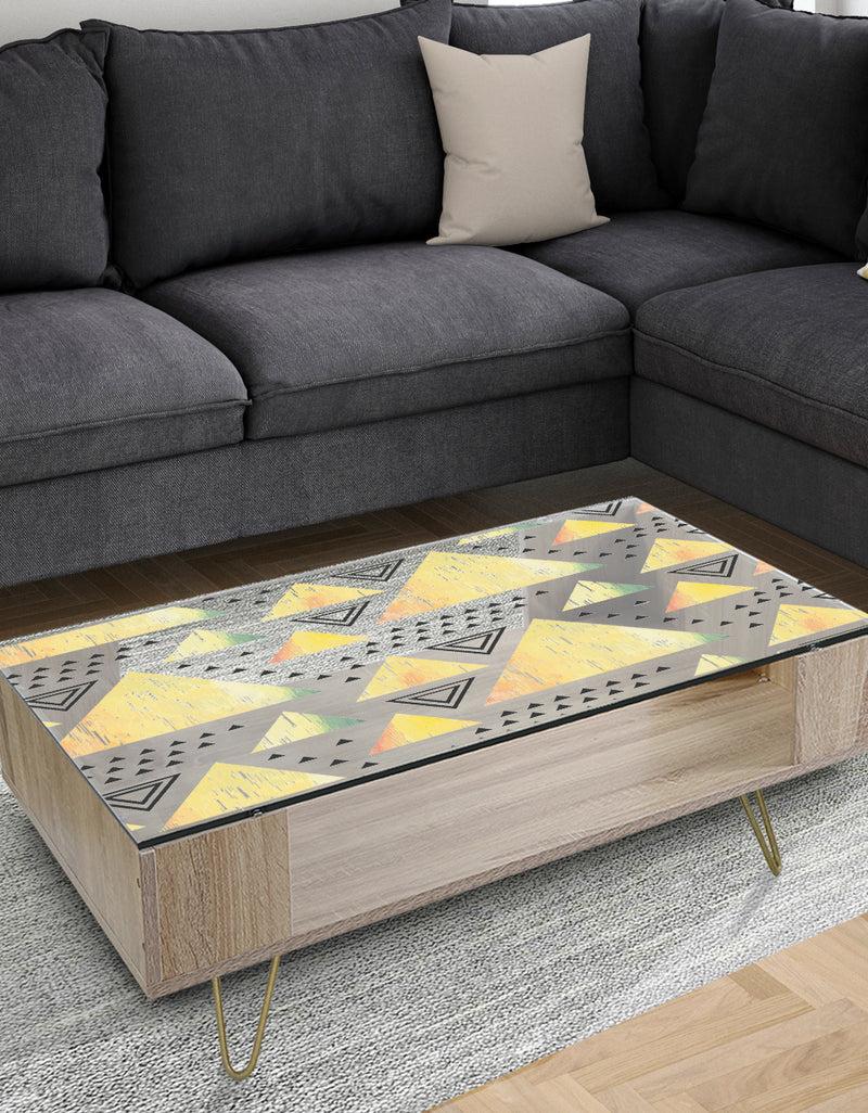 DesignQ Triangular Retro Design IV - Glam Coffee Table