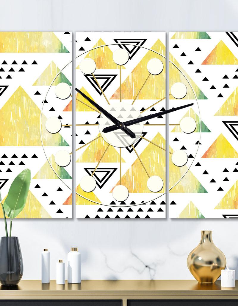 DesignQ Triangular Retro Design IV - Oversized Mid-Century wall clock - 3 Panels