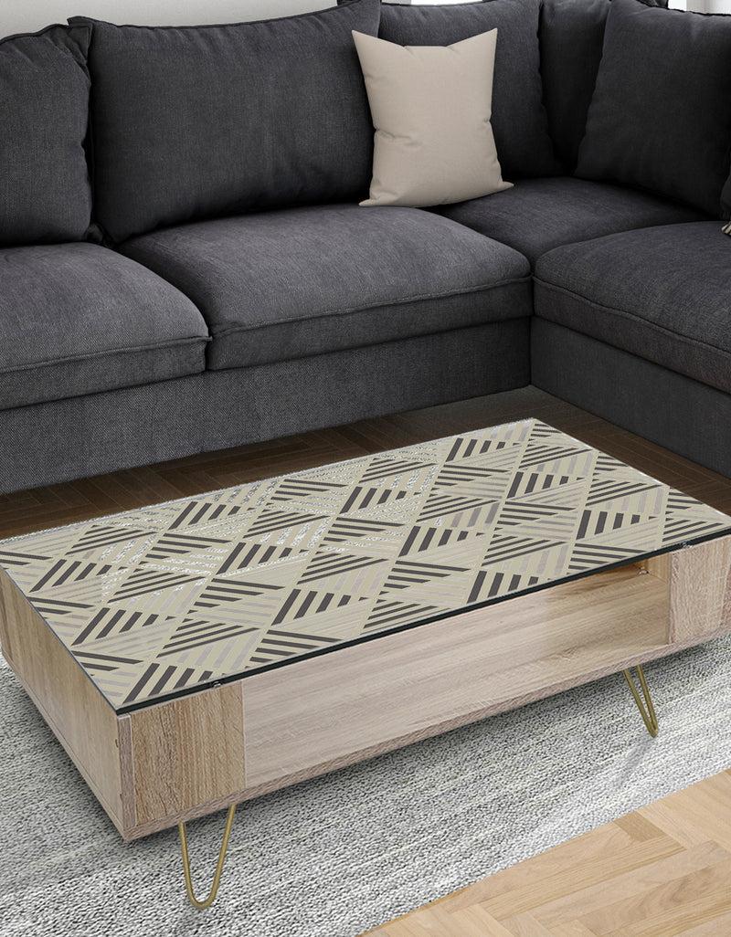 DesignQ Triangular Retro Design VIII - Glam Coffee Table