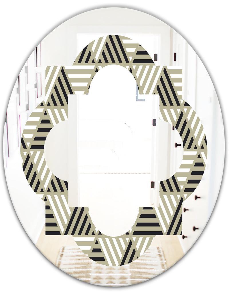 DesignQ Triangular Retro Design VIII - Modern Round Or Oval Wall Mirror - Quatrefoil