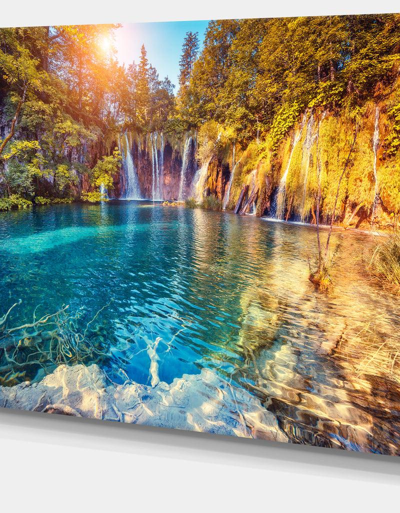 DesignQ Turquoise Water And Sunny Beams - Landscape Photography Canvas Print
