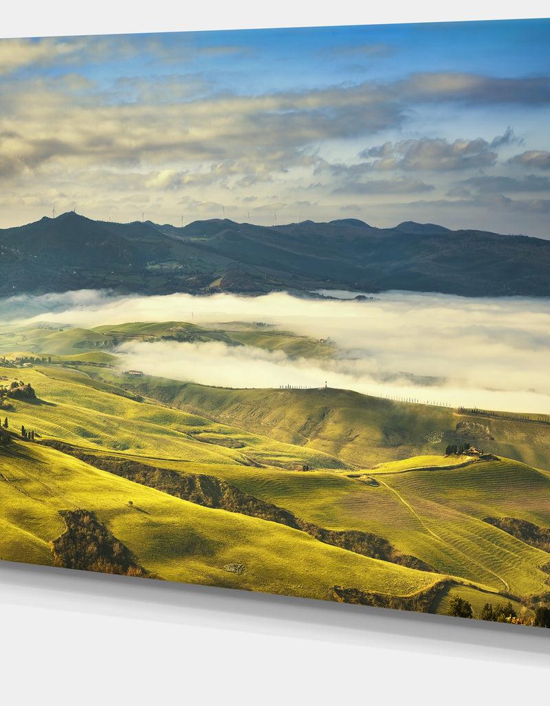 DesignQ Tuscany Farmland And Green Fields - Oversized Landscape Wall Art Print