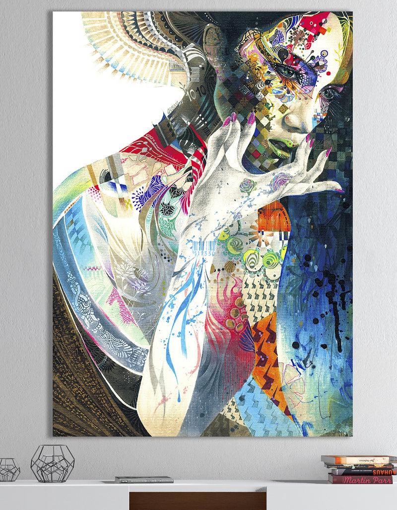 DesignQ Urban Beauty Wondering - Modern & Contemporary Canvas Artwork