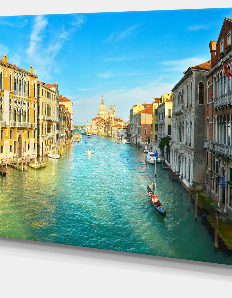 DesignQ Vibrant Evening Venice Italy - Cityscape Artwork Canvas