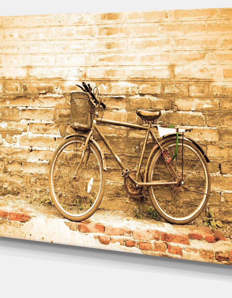 DesignQ Vintage Bicycle Against Brown Wall - Landscape Canvas Print