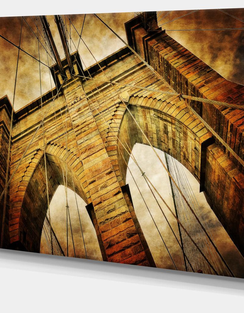 DesignQ Vintage Brooklyn Bridge - Contemporary Canvas Art Print